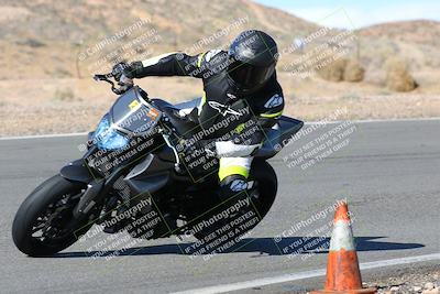 media/Feb-05-2023-Classic Track Day (Sun) [[c35aca4a42]]/Group 2/session 3 turn 13/